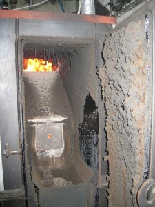Billede af beskidt brændkammer.